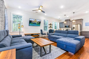Hosteeva Spacious Condo Ideal for Family Gatherings & Special Occasions